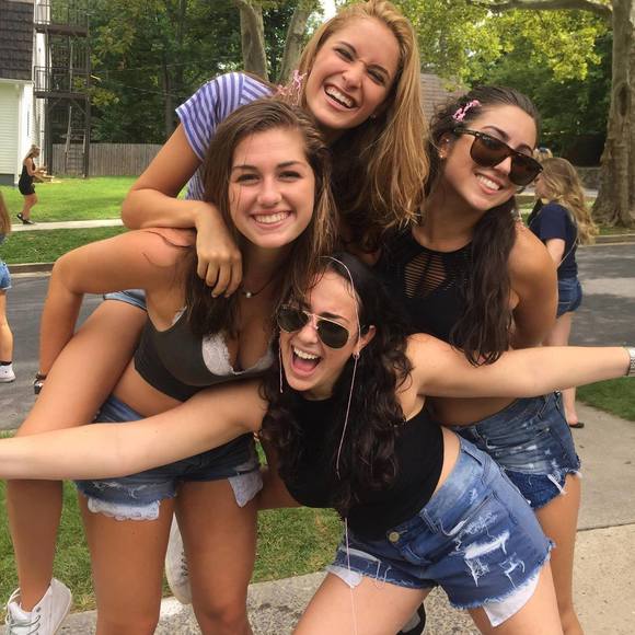 Meet your Posher, Bianca - Picture 1 of 1